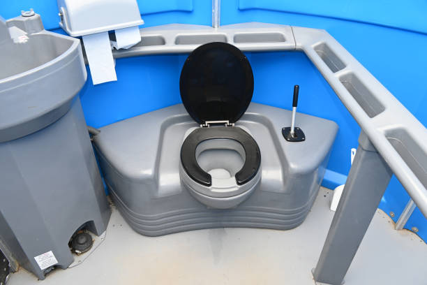 Best Portable restroom trailer rental  in Taft Mosswood, CA