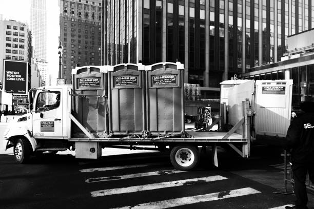 Portable restroom solutions in Taft Mosswood, CA